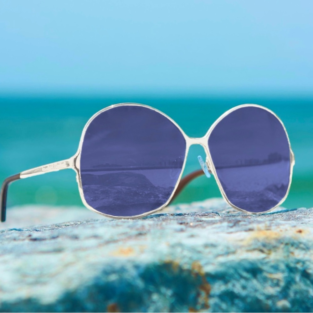 Henri Bendel Joan Square Sunglasses
